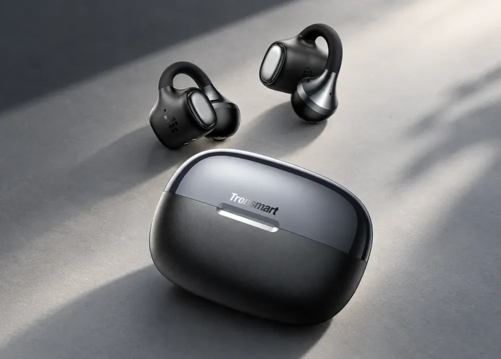 Tai nghe true wireless giá rẻ: LG xboom Buds Plus và Tronsmart OpenFly Clip 2