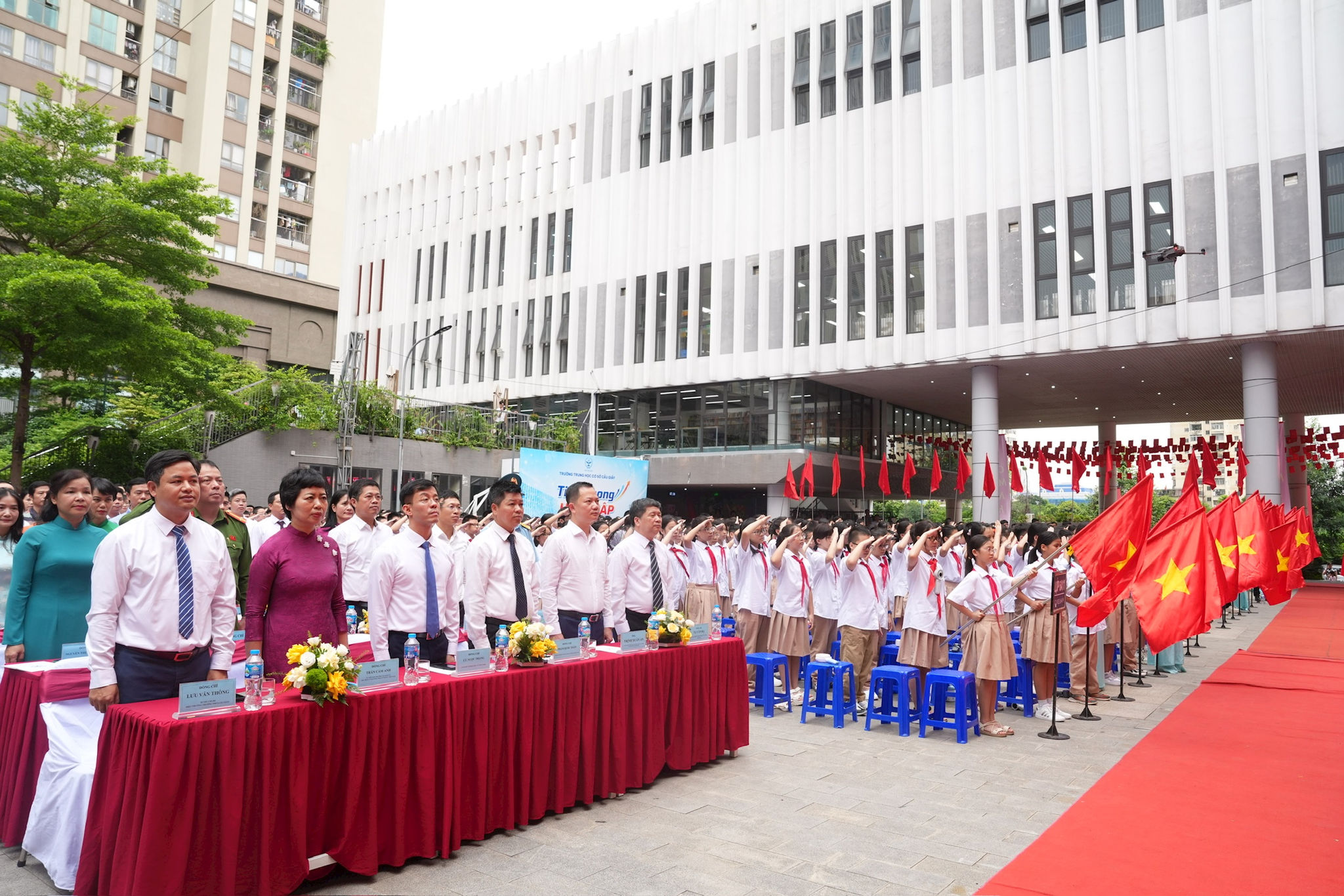 Khai giảng với phòng học STEM và robot: trường học đổi vai