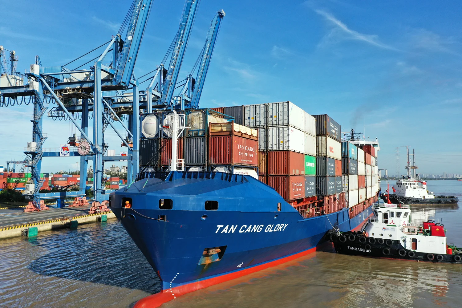 TP.HCM tối ưu cảng và khu logistics để cạnh tranh khu vực