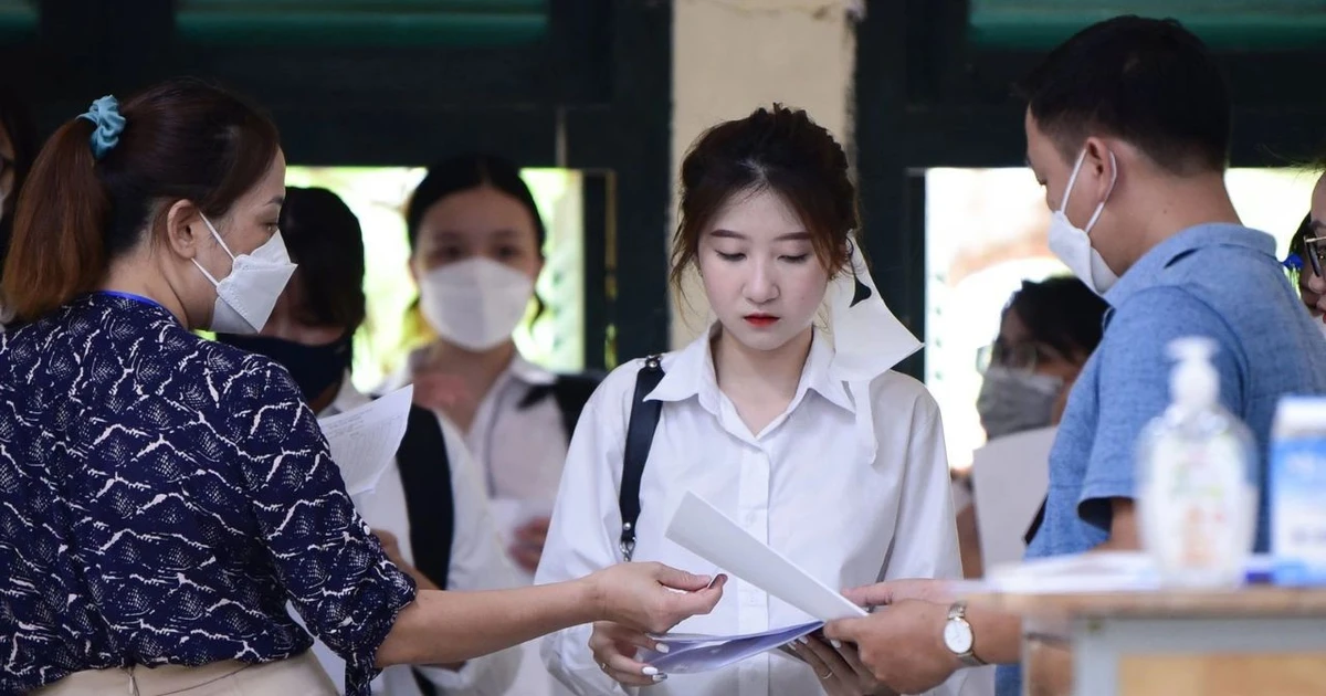 Bỏ kỳ thi tuyển sinh lớp 10: Đổi áp lực hay đổi hệ thống?