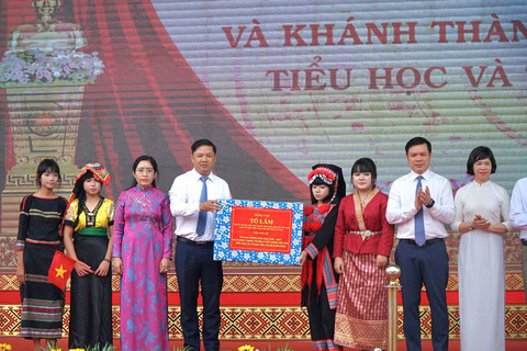 Những khoảnh khắc rộn ràng khai giảng ở các trường nội trú vùng sâu