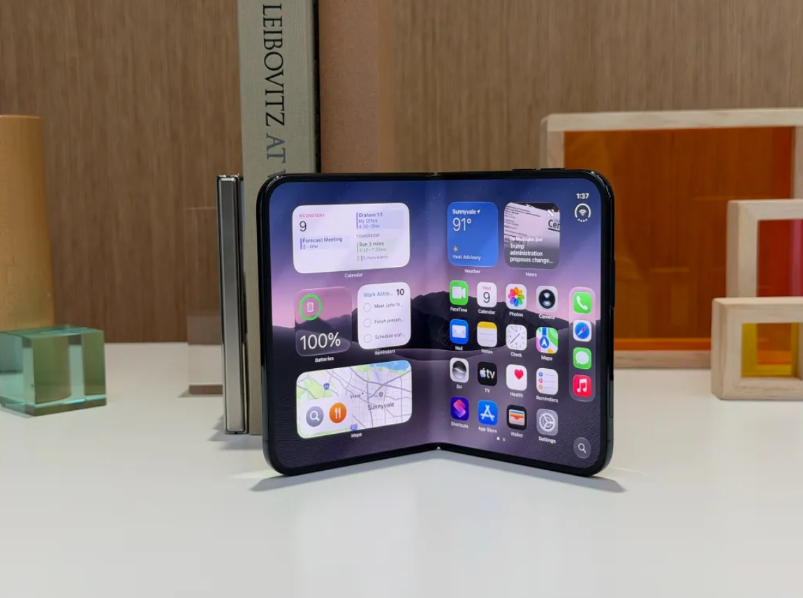 iPhone Duo hay Galaxy Z Fold8: Đáng chi thêm 20 triệu?