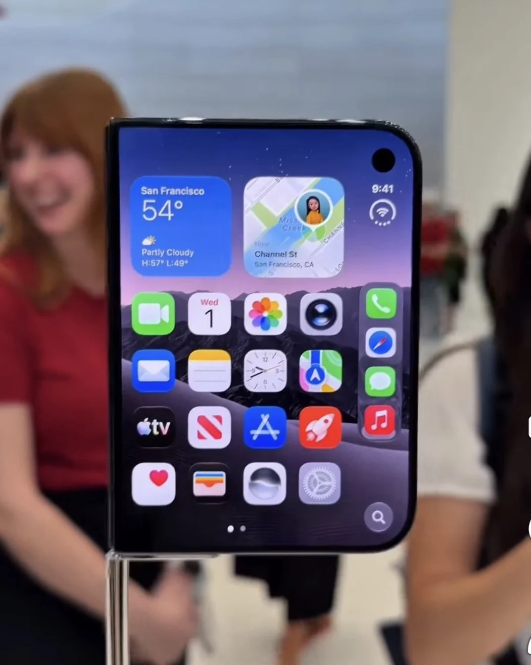 iPhone 18 series sau 1 ngày ra mắt: khen chê có đáng?