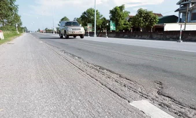 Quốc lộ 1 Hà Tĩnh: Khi tạm dừng thu phí trở thành “roi” siết trách nhiệm BOT