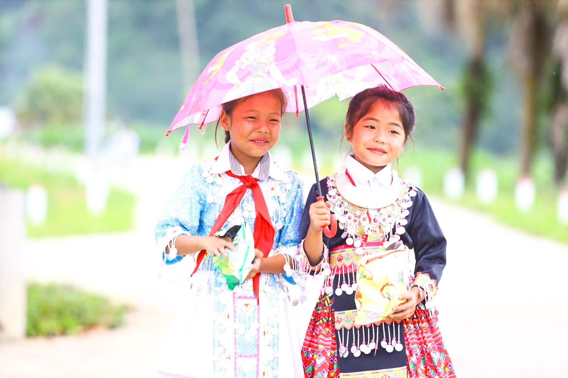 Những khoảnh khắc rộn ràng khai giảng ở các trường nội trú vùng sâu