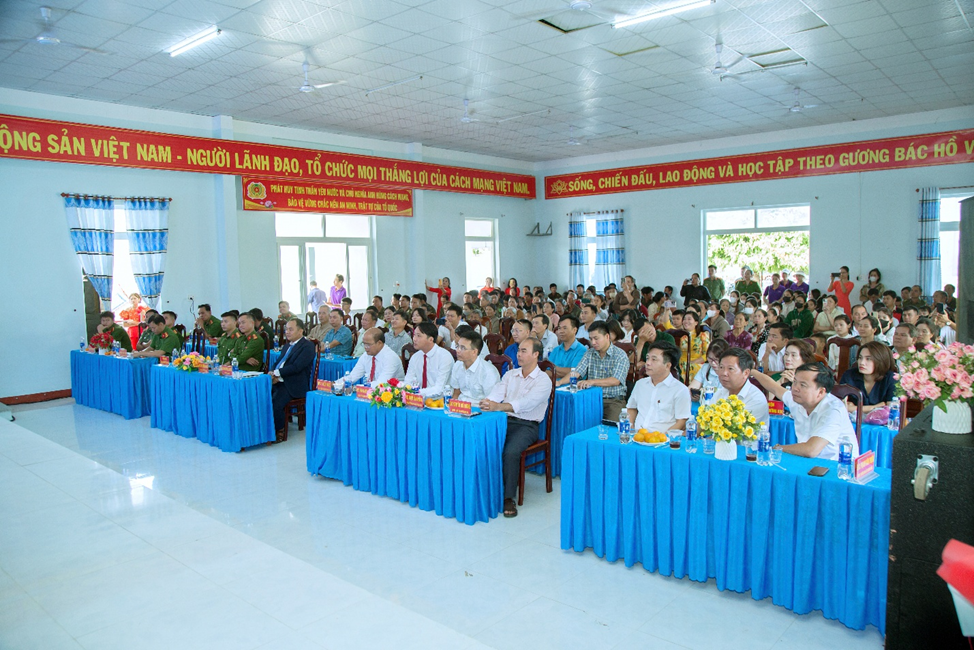 Camera giám sát làng xã: Khi công nghệ trở thành “tai mắt” bảo vệ cộng đồng