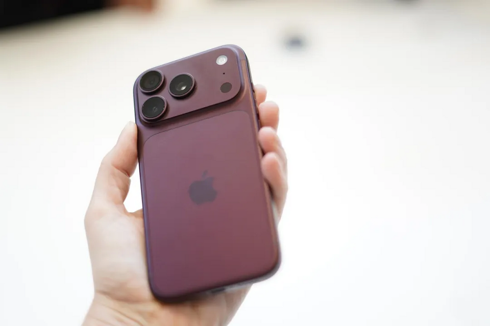 iPhone 18 Pro ra mắt: nâng cấp đáng tiền hay chỉ lặp lại?