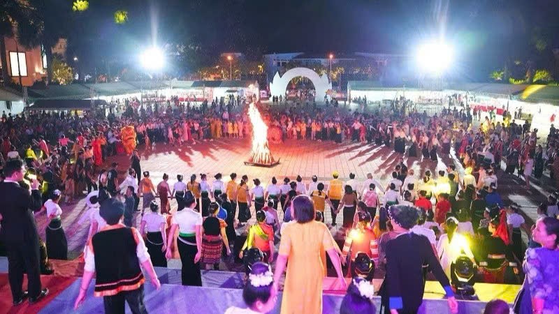 Du lịch Quốc khánh 2/9 tiết kiệm: Chọn điểm đến, đặt vé và tránh chặt chém