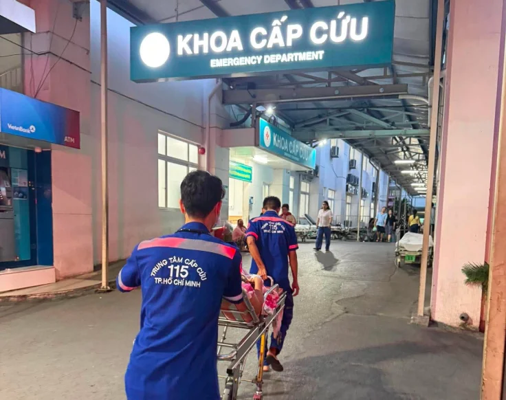 Từ liệt toàn thân đến hồi phục: Những hành trình sống sót sau đột quỵ nặng