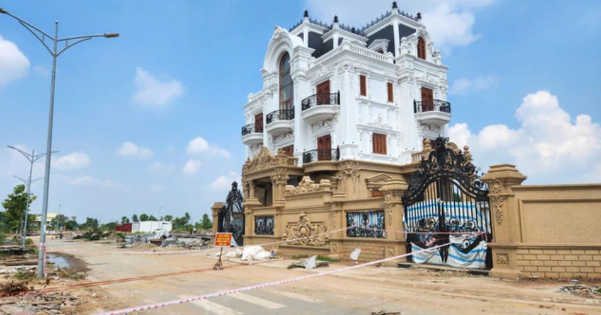 Công nghệ 'thần đèn' nâng nhà nguyên khối: Lối thoát mới khi dự án công cộng gõ cửa