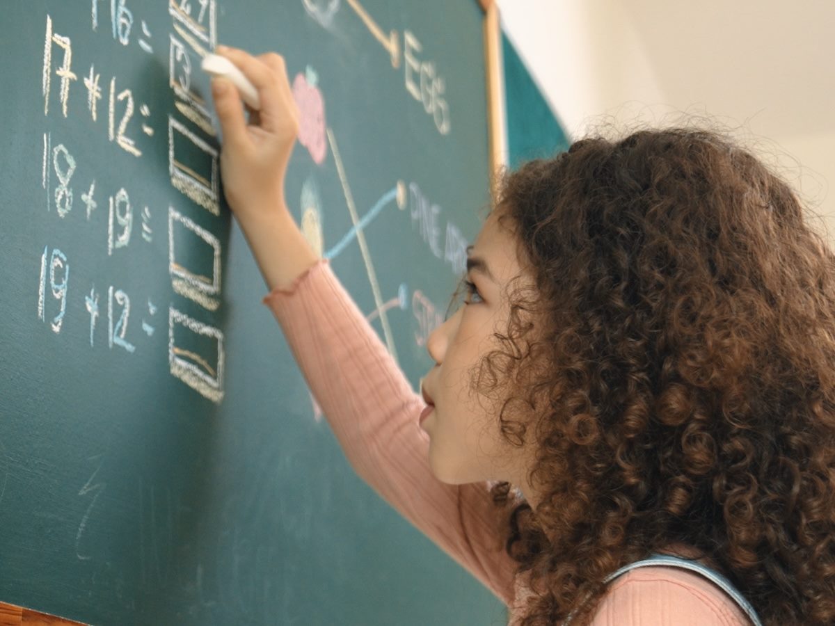 Sekolah Menggunakan AI untuk Menilai Pelajar, Tapi Siapa Faham Keputusannya?