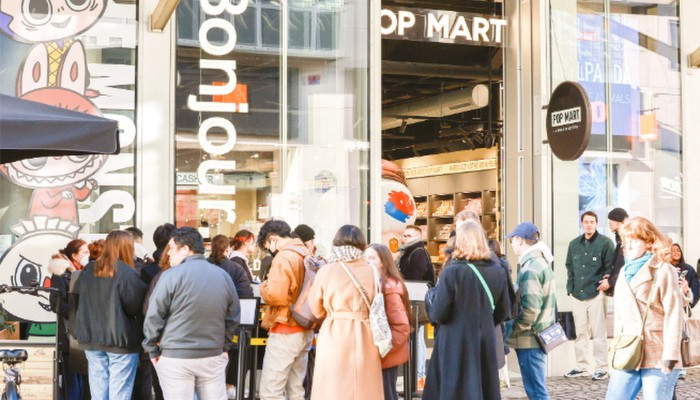 Pandora và Pop Mart: Cuộc chơi mới của luxury với Gen Z toàn cầu