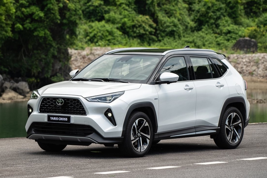 Mitsubishi Triton bất ngờ dẫn đầu xe xăng tháng 8: cú lật kèo hiếm trong phân khúc bán tải