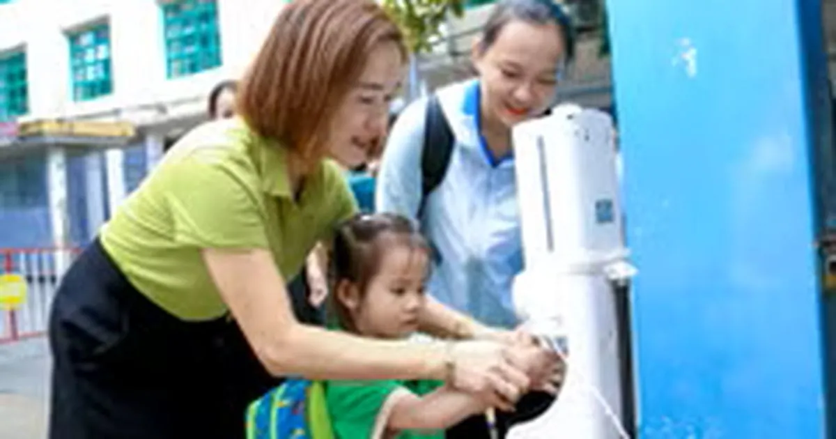 Nhà trường phòng bệnh tay chân miệng: vệ sinh và theo dõi sức khỏe chủ động
