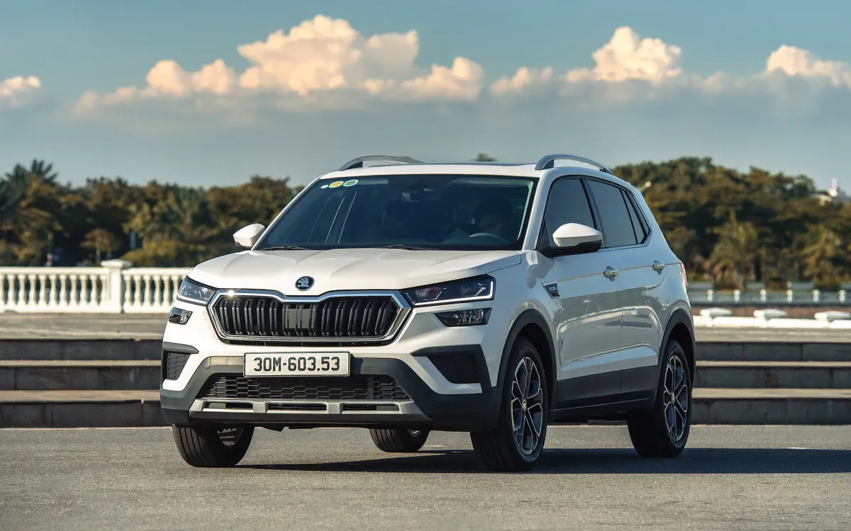 Skoda tháng 9 ưu đãi phí trước bạ 100% có đáng xuống tiền?