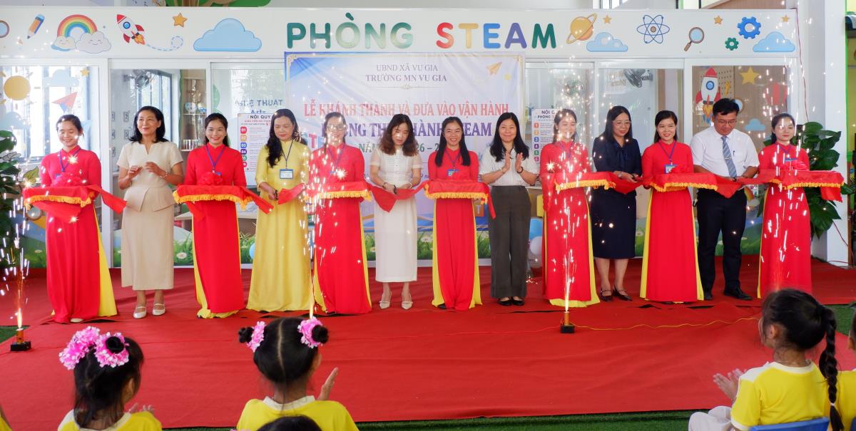 Học sinh trường chuyên mang khoa học thực hành đến vùng sâu
