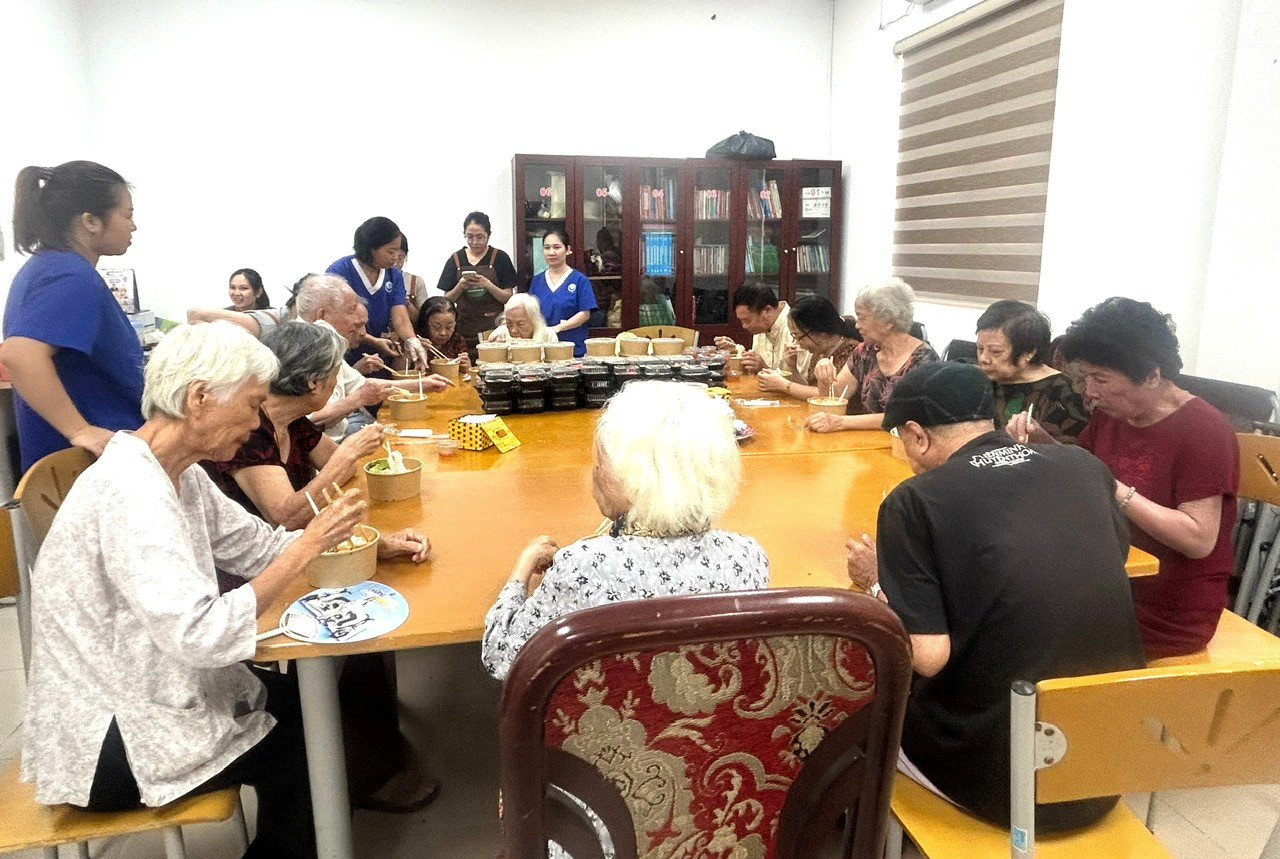 Các chương trình thể dục cộng đồng cho người cao tuổi: từ “đi lớp” đến sống khỏe và kết nối