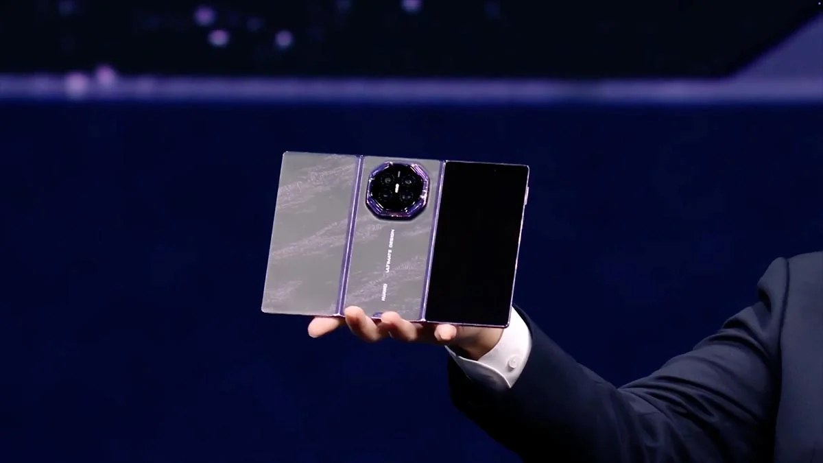 Huawei Mate XT 2 sửa chữa: có nên chọn khi màn hình gập ba tới 35 triệu?