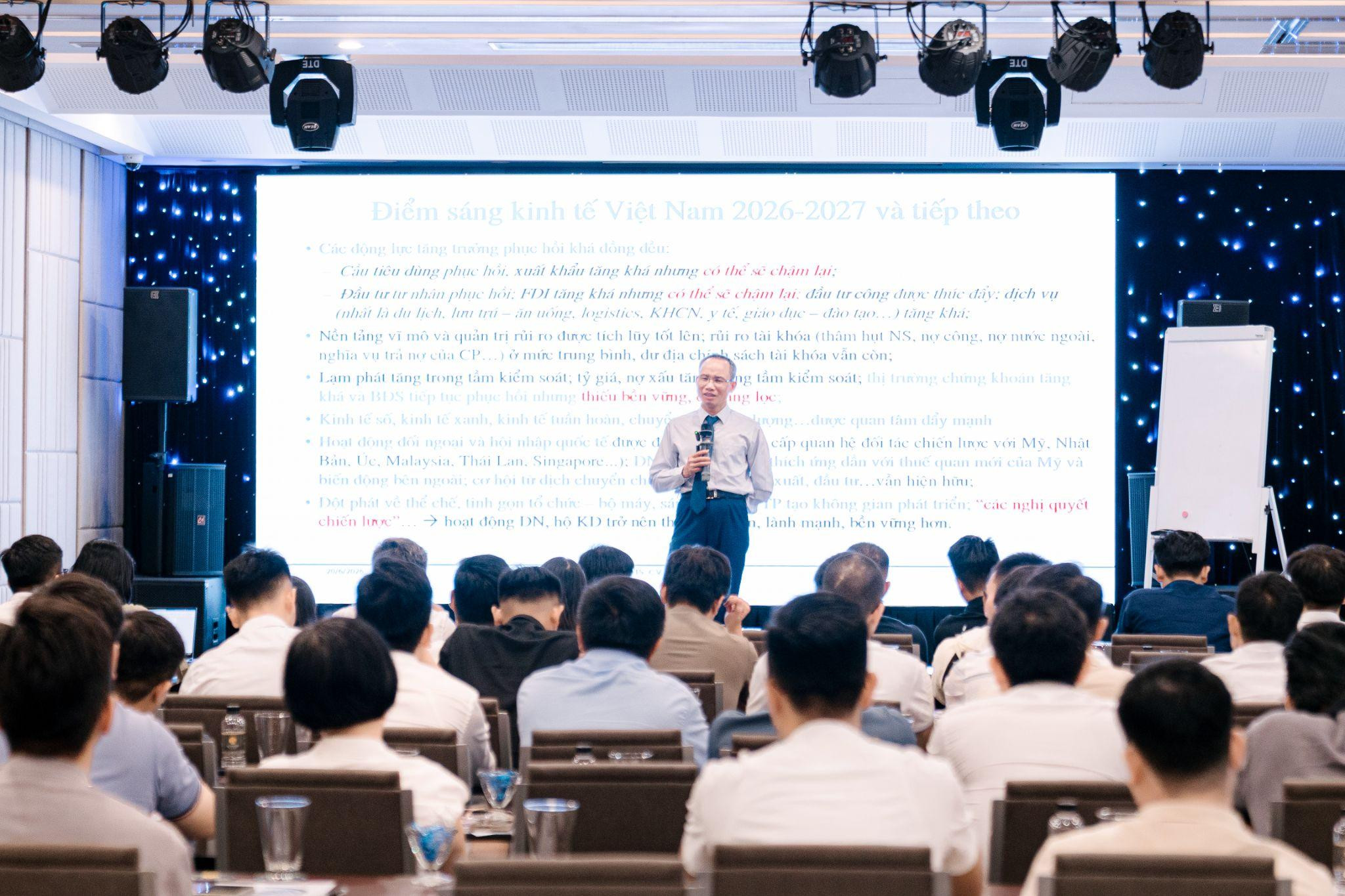Từ lớp học AI đến hiệu quả kinh doanh đo được