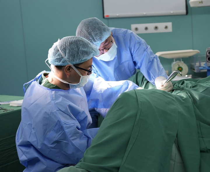 Nghịch lý ung thư: Máy móc hiện đại, bệnh nhân vẫn phát hiện muộn