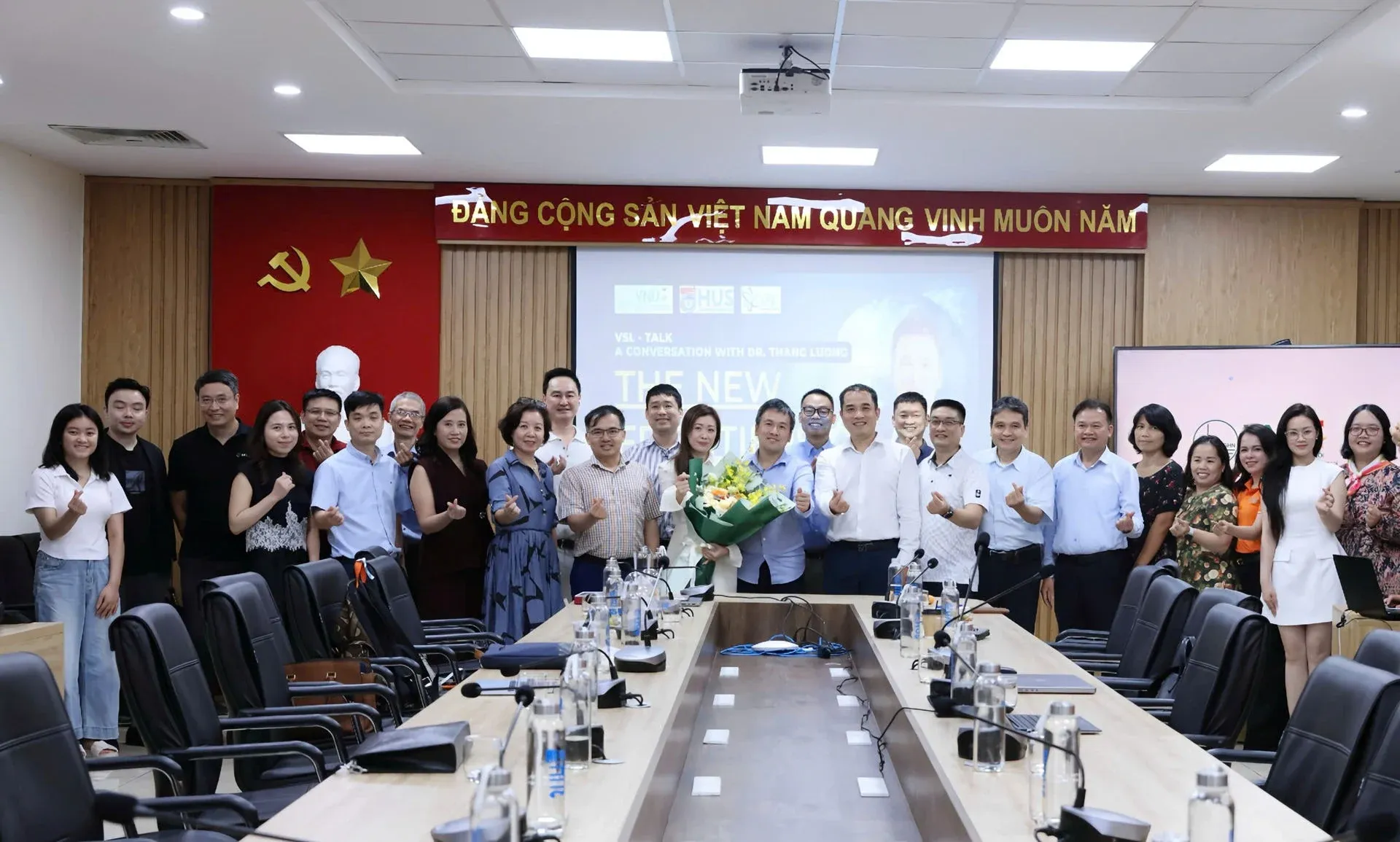 Từ học công cụ AI đến giải quyết bài toán và tạo hiệu quả kinh doanh