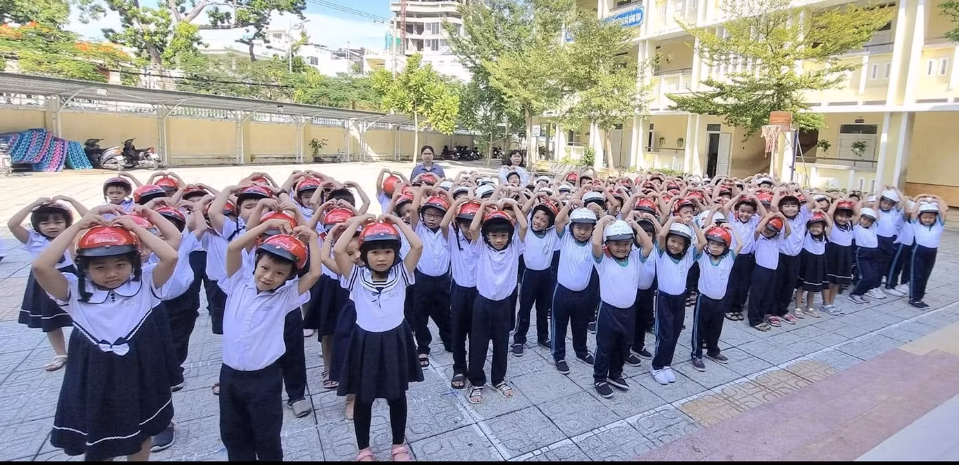 Siêu trường tiểu học Nha Trang 10.500 học sinh: Thách thức và lối thoát từ chuyển đổi số