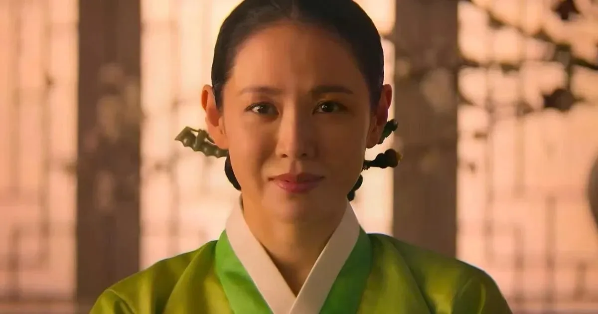 Son Ye Jin tái xuất táo bạo với phim cổ trang 19+ ‘The Scandal’