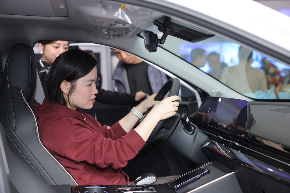 Cuộc chiến giảm giá ô tô xăng tháng 9: đâu là đáy giá thực sự?