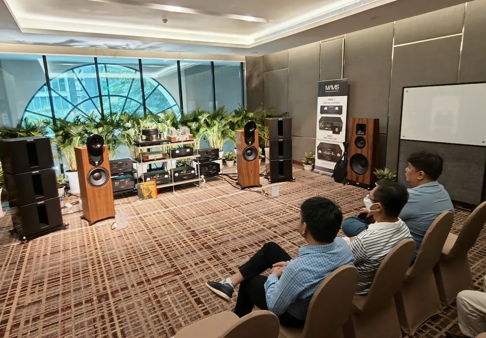 AVSHOW Sài Gòn: bữa tiệc loa Hi-Fi và thiết bị nghe nhìn premium