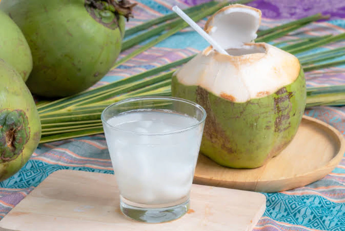 Uống nước dừa để giảm cân: Lợi ích và cái bẫy tăng kali máu