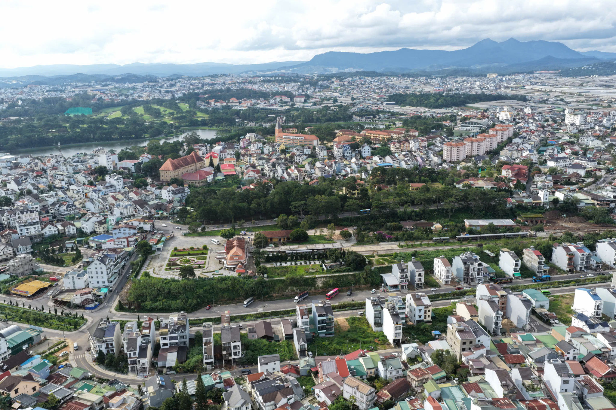 Khu kinh tế đặc biệt ven biển 86.000ha: Cú xoay chiến lược của Lâm Đồng
