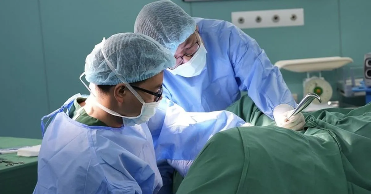 Nghịch lý ung thư: Máy móc hiện đại, bệnh nhân vẫn phát hiện muộn
