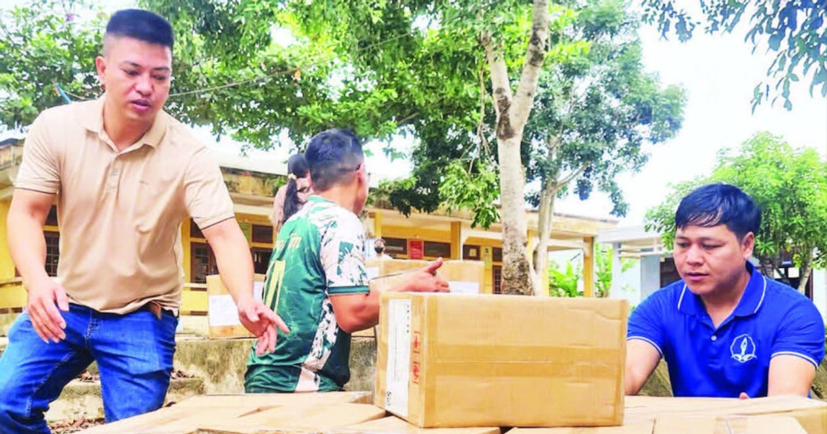 Thiếu sách giáo khoa tuần đầu năm học: Lỗi hệ thống, không phải chuyện “trục trặc kỹ thuật”