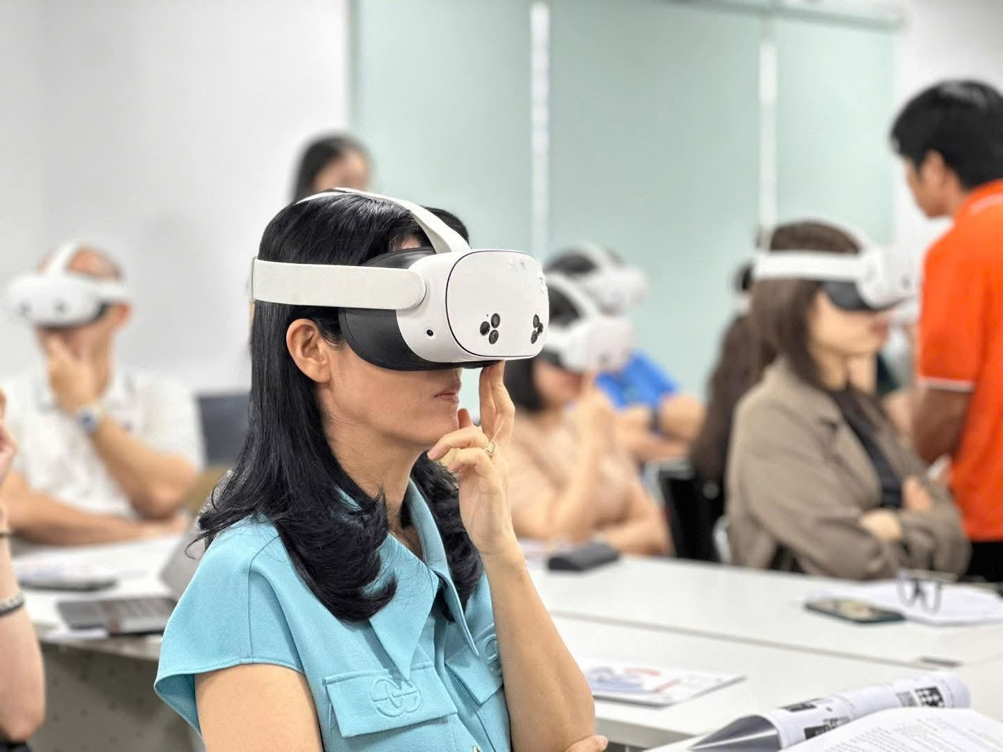 Các chương trình đào tạo AI tích hợp cho quản lý: xu hướng nâng cấp kỹ năng mới