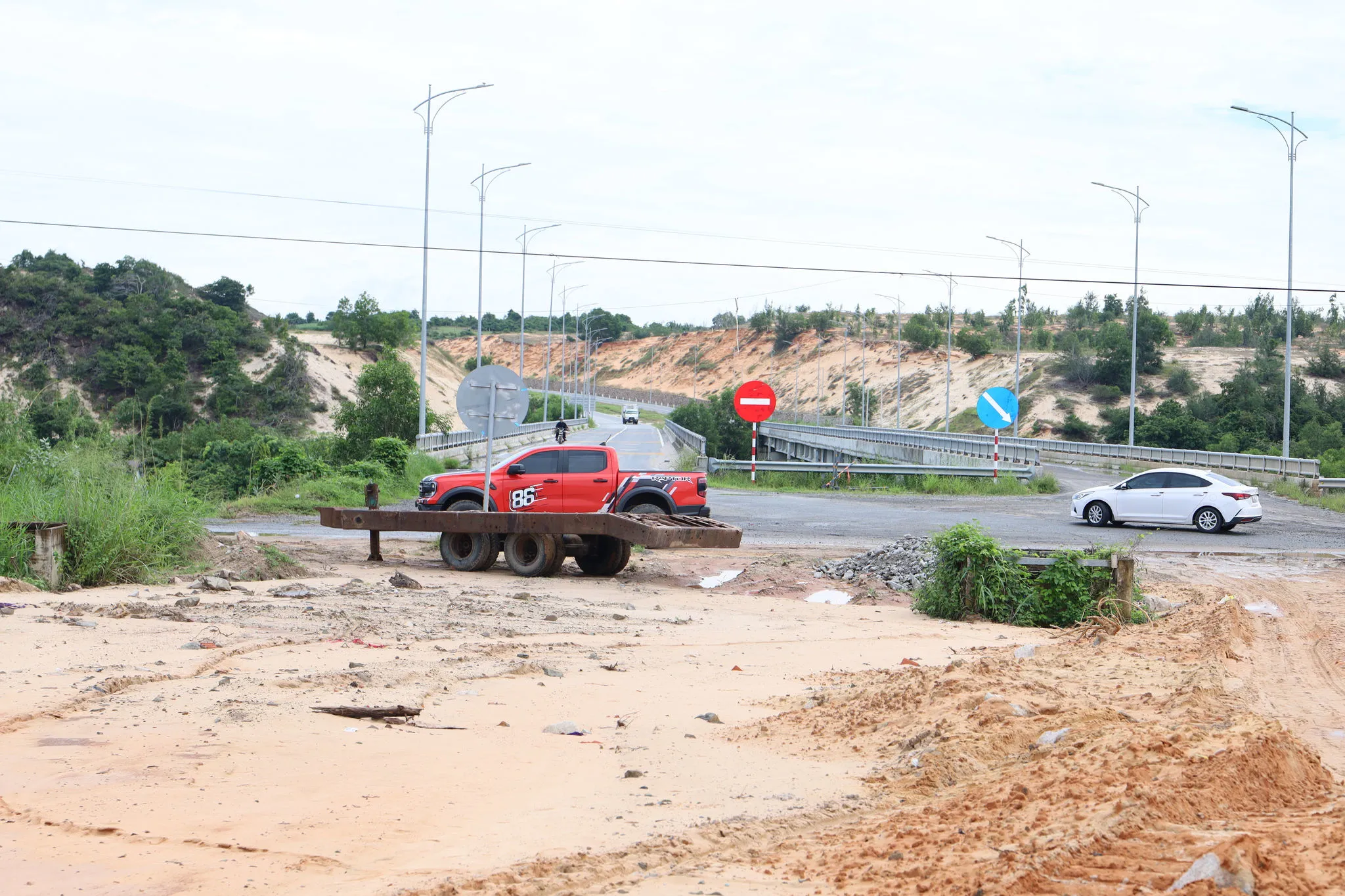 Đường ven biển Phan Thiết - Kê Gà: Vì sao tiến độ ì ạch?