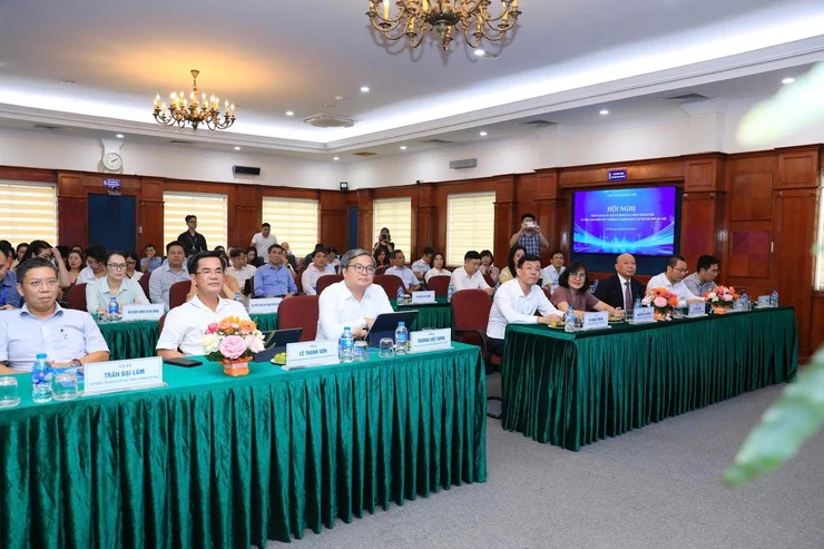 Hà Nội mở vùng thử công nghệ tự hành và đất hiếm để chuẩn bị cho bán dẫn