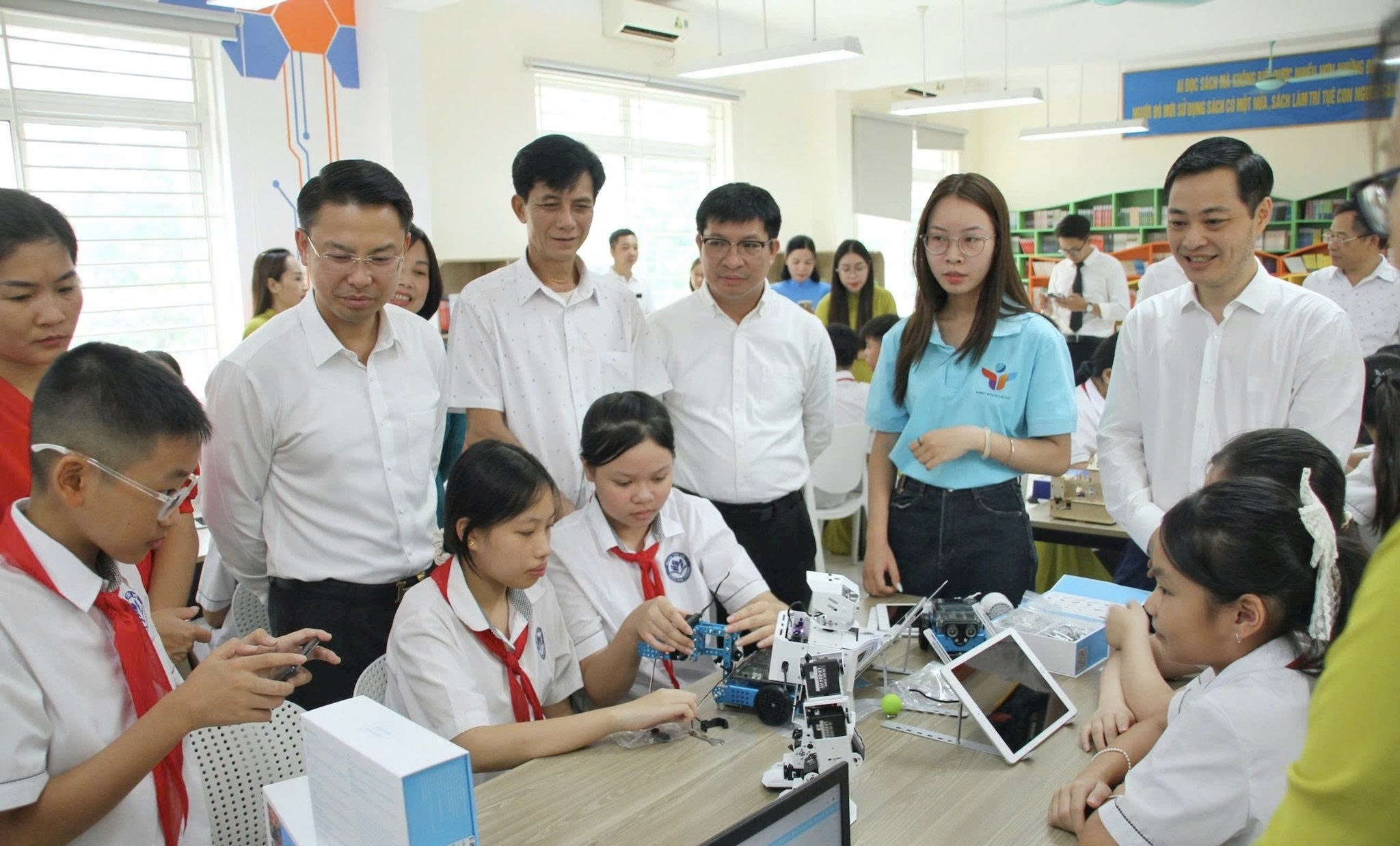 Phòng học STEM: Từ thiết bị hiện đại đến bài toán hiệu quả