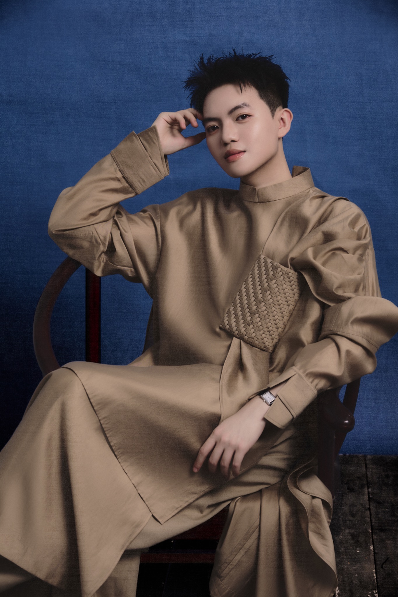 Phan Đăng Hoàng kể chuyện Tấm Cám bằng gấm Việt tại Milan Fashion Week