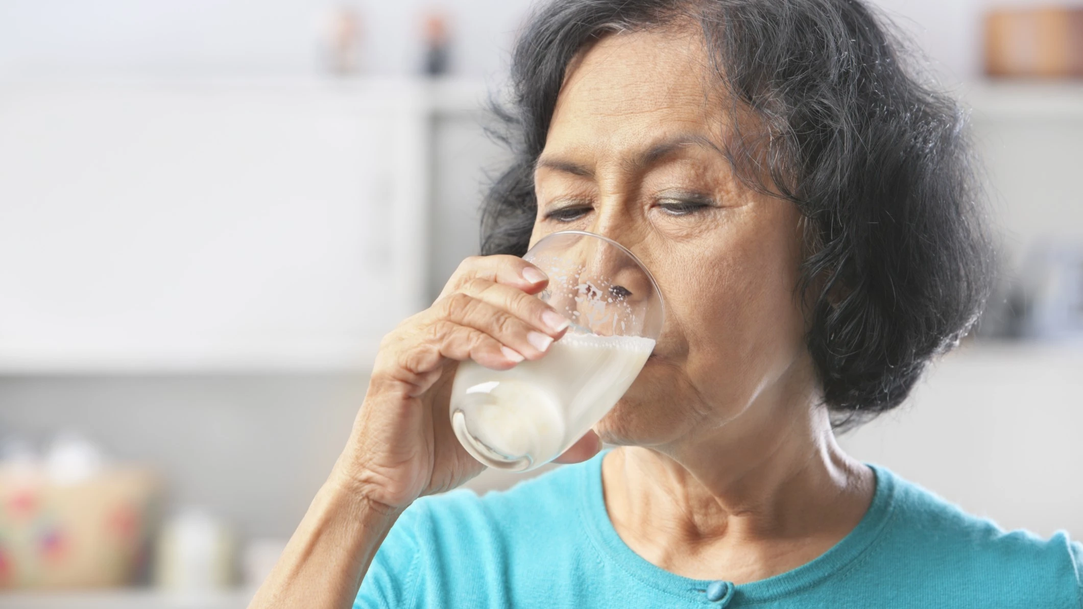 Tuổi 40-50 và 60-70: Hai giai đoạn lão hóa nhanh phụ nữ không được bỏ qua