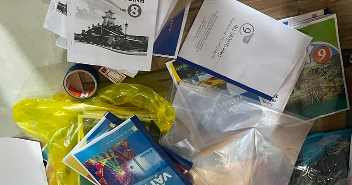 Công an phát hiện đường dây sách giáo khoa photocopy trên Facebook: Cha mẹ không thể nói “không biết”