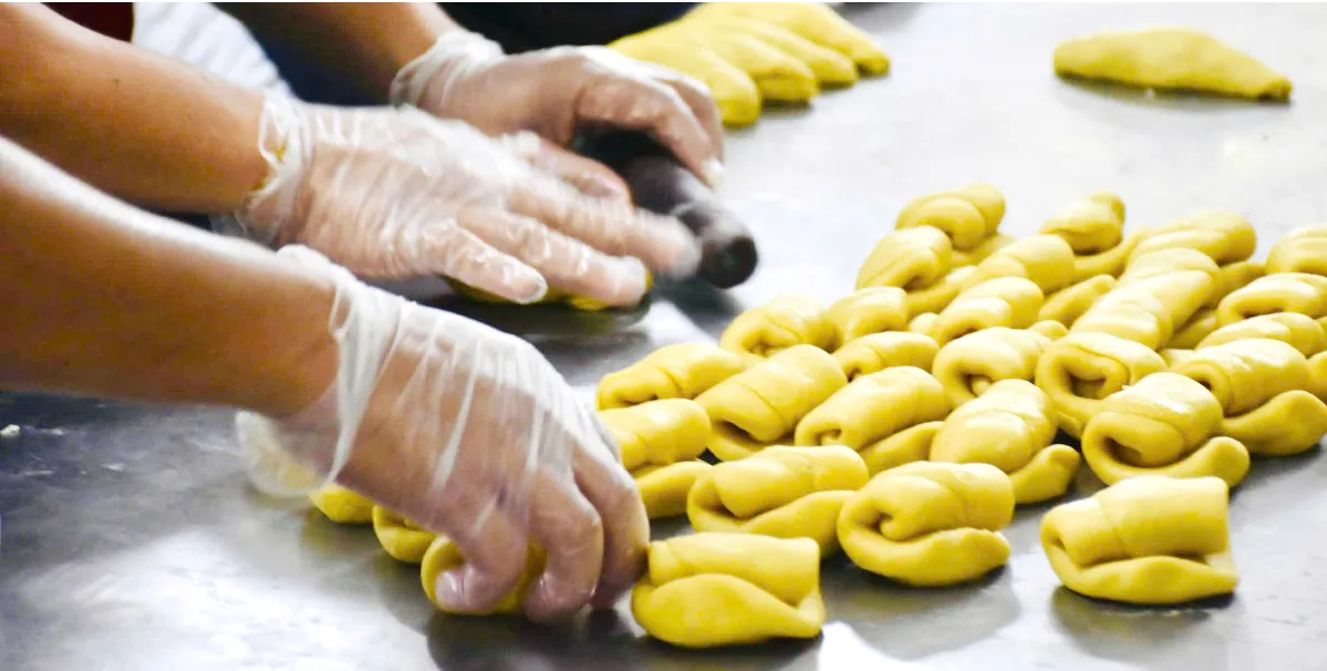 Tiệm bánh 80 năm: Chất lượng thủ công thắng tốc độ