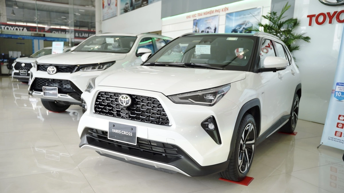 Toyota khuyến mãi lớn: 6 dòng xe giảm tới hơn 70 triệu đồng