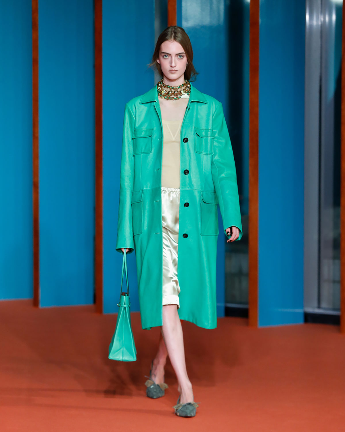 Tory Burch Xuân Hè: Khi màu sắc rực rỡ lật đổ tối giản