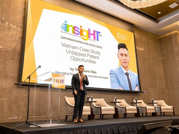 Vì sao người Australia đổ xô sang Việt Nam làm răng?