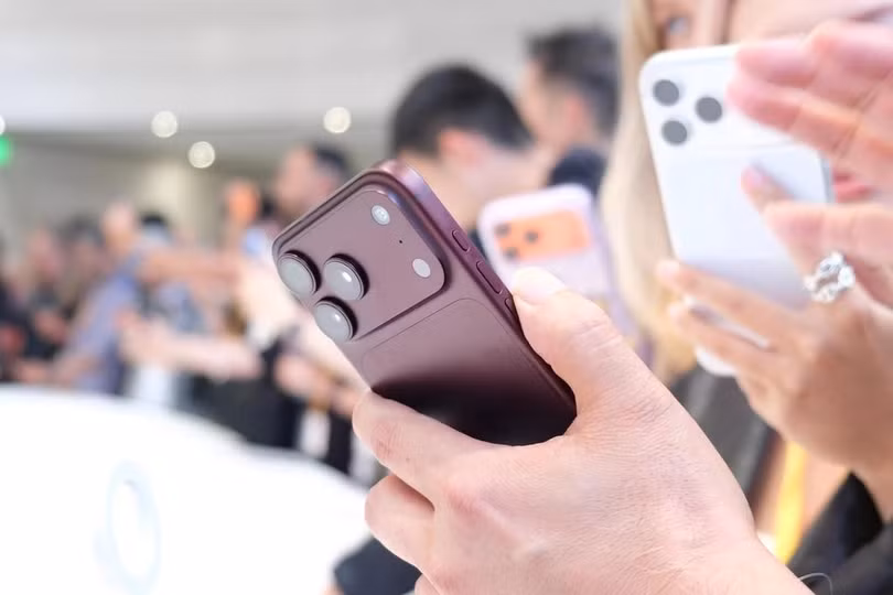 300 tỷ tiền cọc iPhone 18 Pro: Sức mua hay hiệu ứng tâm lý?