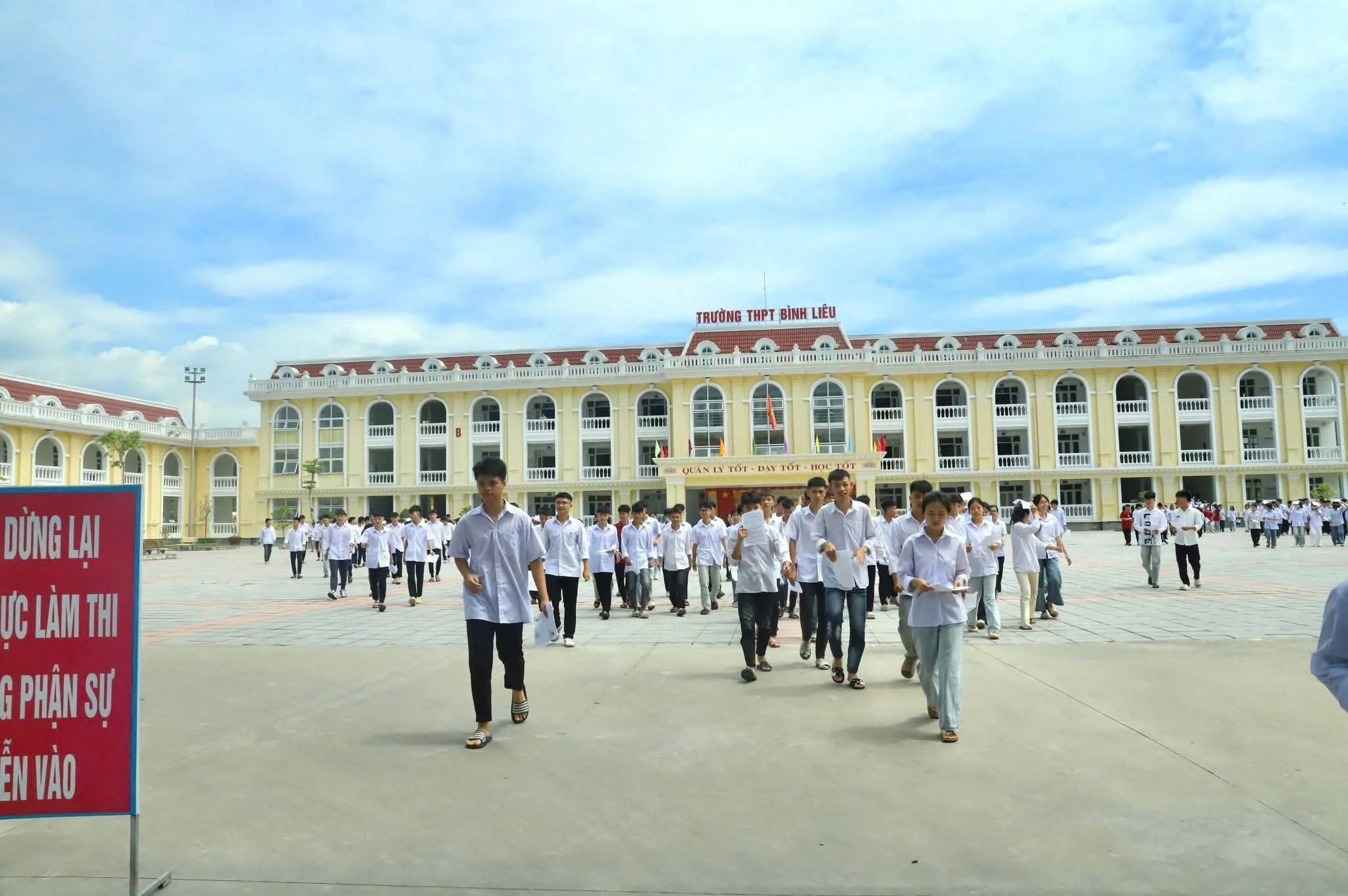 Cải cách kỳ thi và tuyển sinh: Cơ hội giảm áp lực cho học sinh hay không?