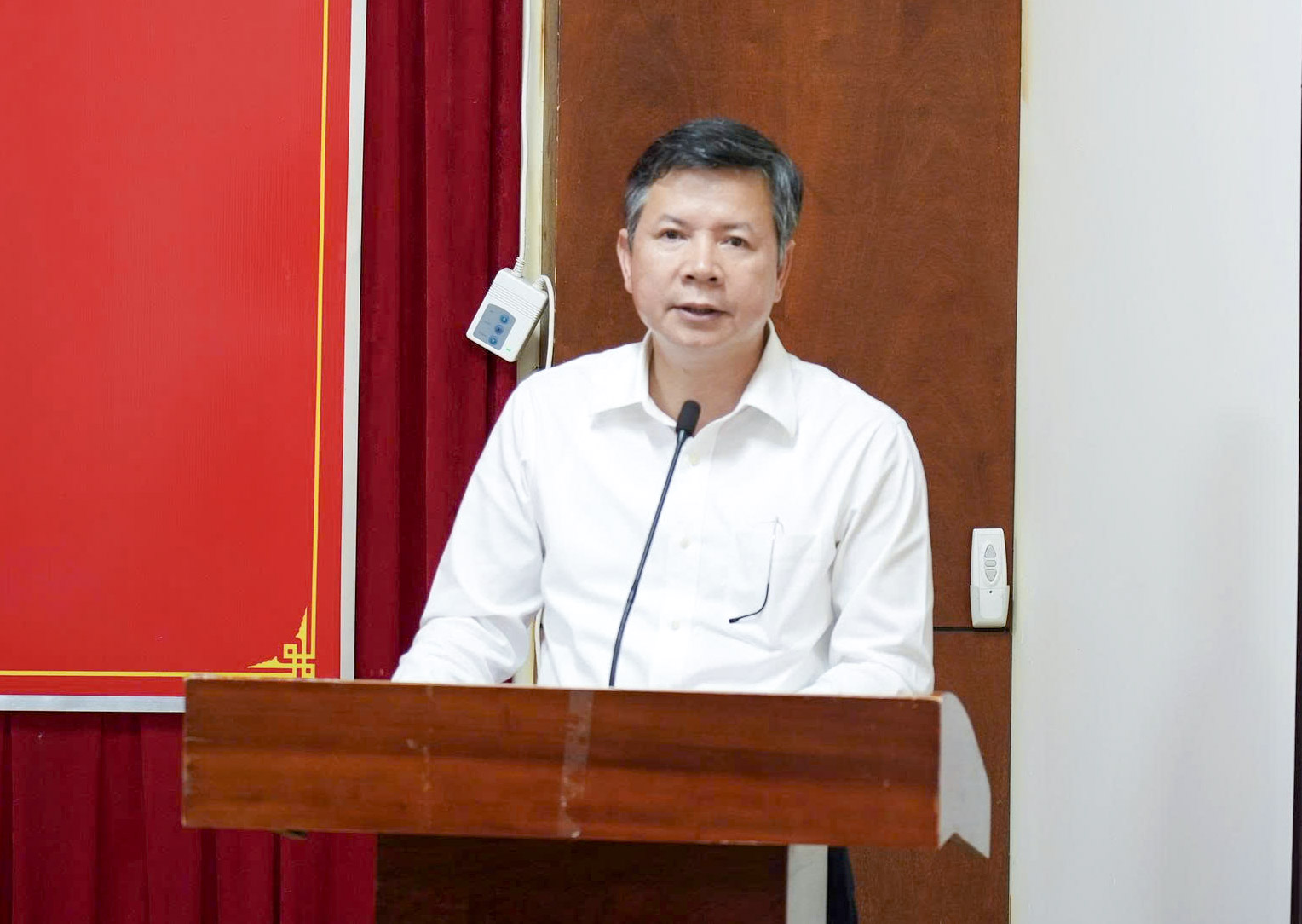 Huế chuyển hướng sách giáo khoa: ưu tiên học sinh khó khăn
