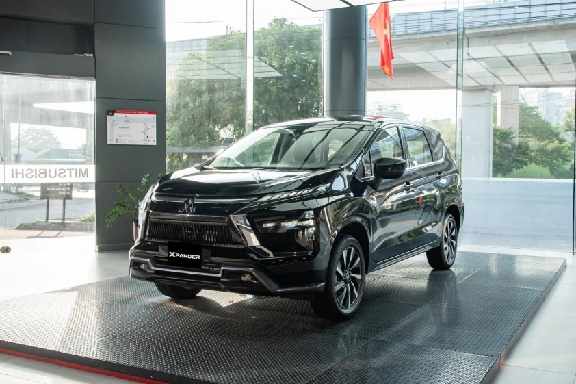 Mitsubishi Triton bất ngờ dẫn đầu: cú xoay chuyển ở phân khúc xe xăng dầu