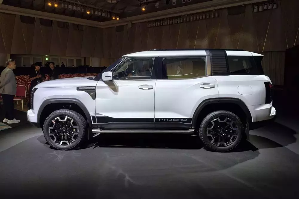 Mitsubishi Pajero thế hệ mới: Cú hích SUV diesel 2.4L tại Đông Nam Á