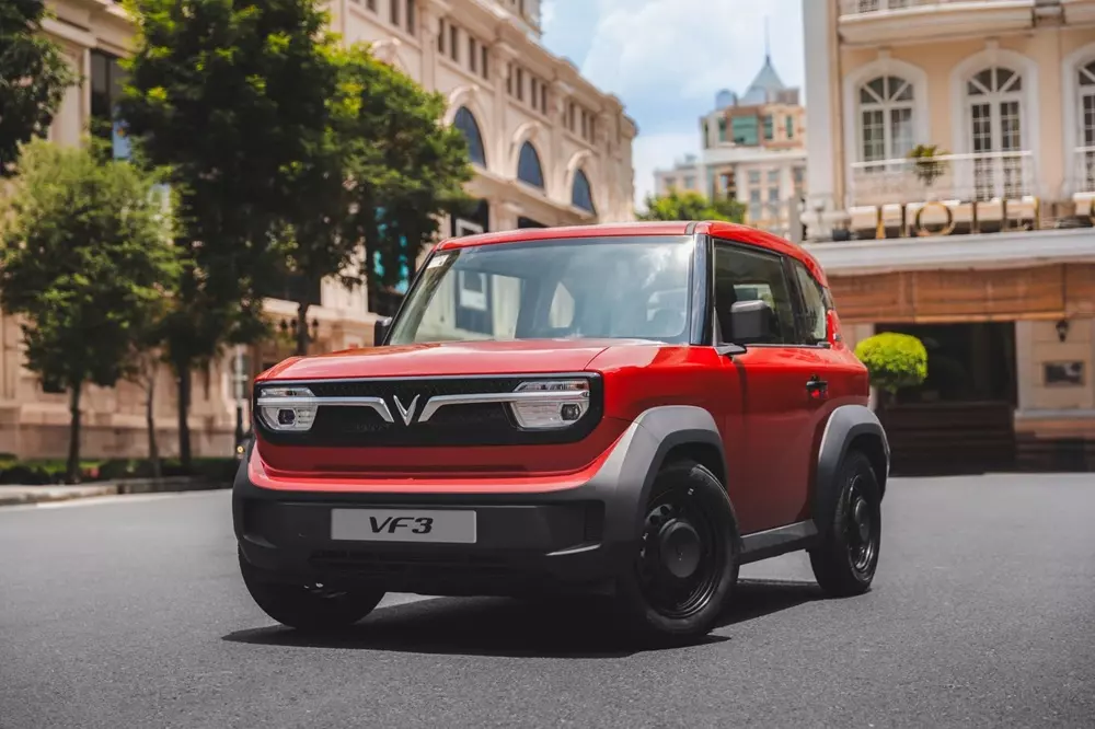 Mitsubishi Triton bất ngờ dẫn đầu xe xăng tháng 8: cú lật kèo hiếm trong phân khúc bán tải